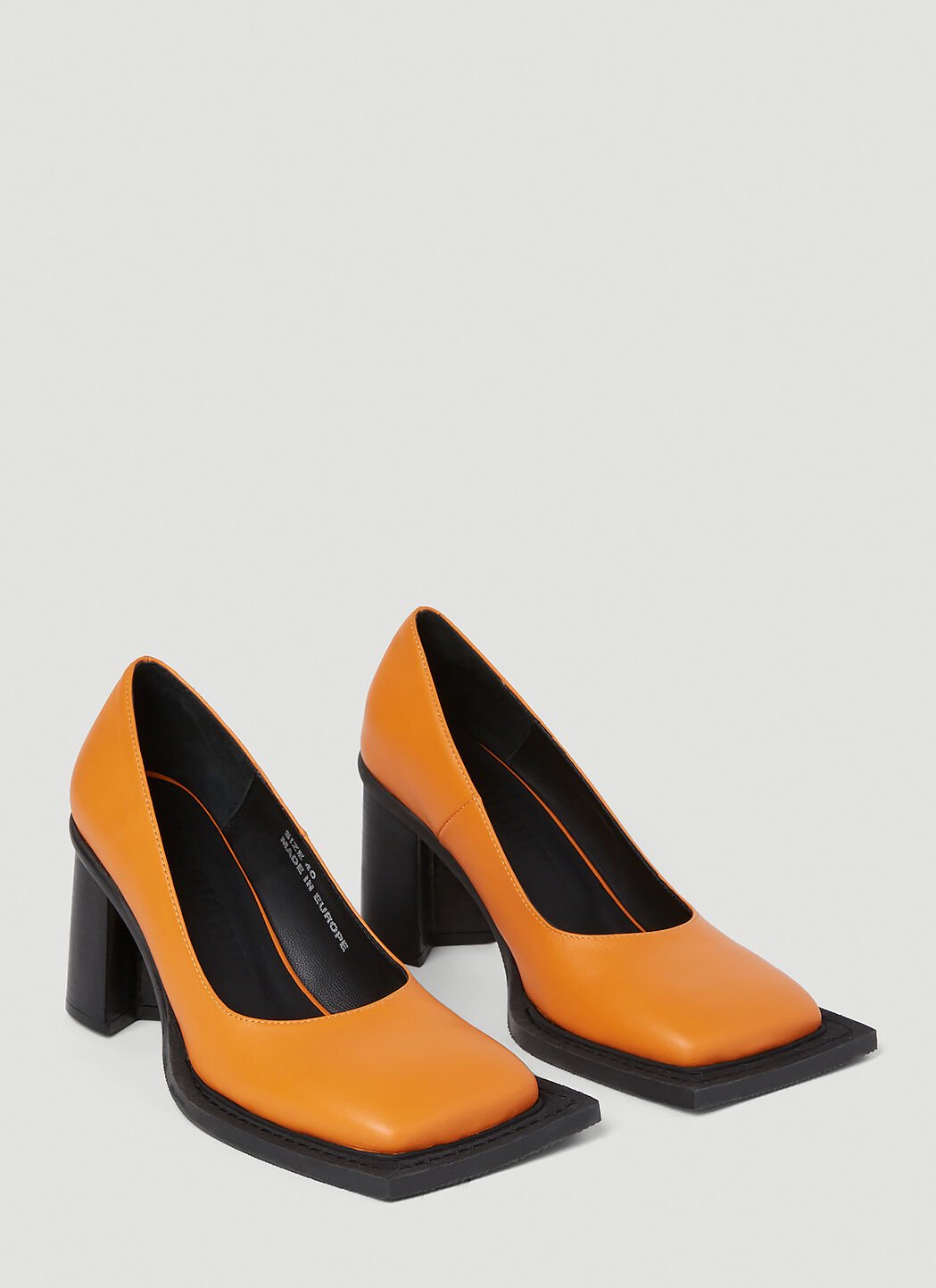 Howl Pumps in Orange Leather